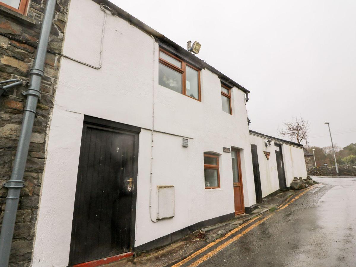 Triangle Inn Coachouse Rhayader Dış mekan fotoğraf